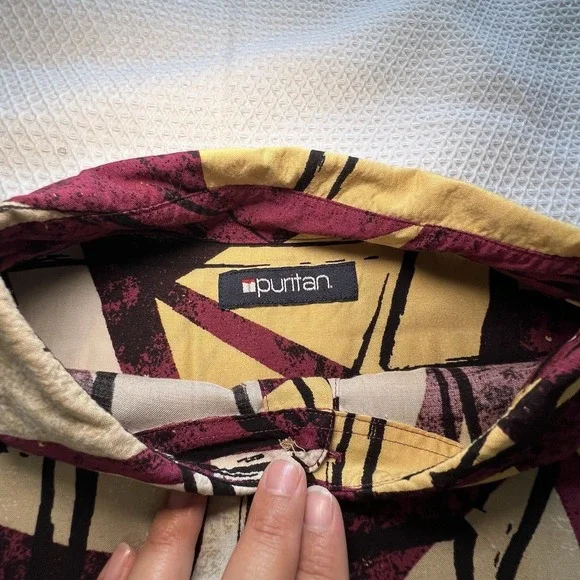 Vintage Geometric Pattern Short Sleeve Button-Up Shirt Retro Larger Sized - Picture 4 of 7